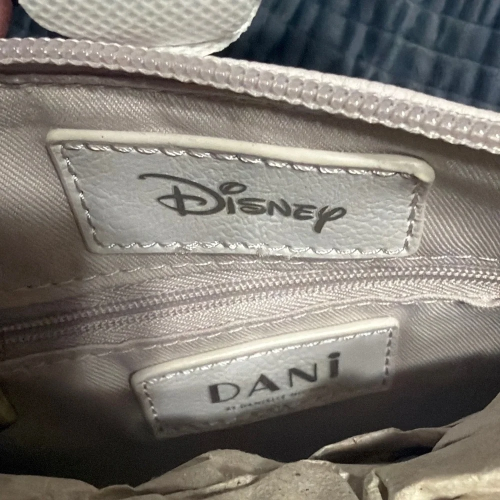 Danielle Nicole Disney X DANI By Ariel Ombre Shoulder Bag - Picture 2 of 8